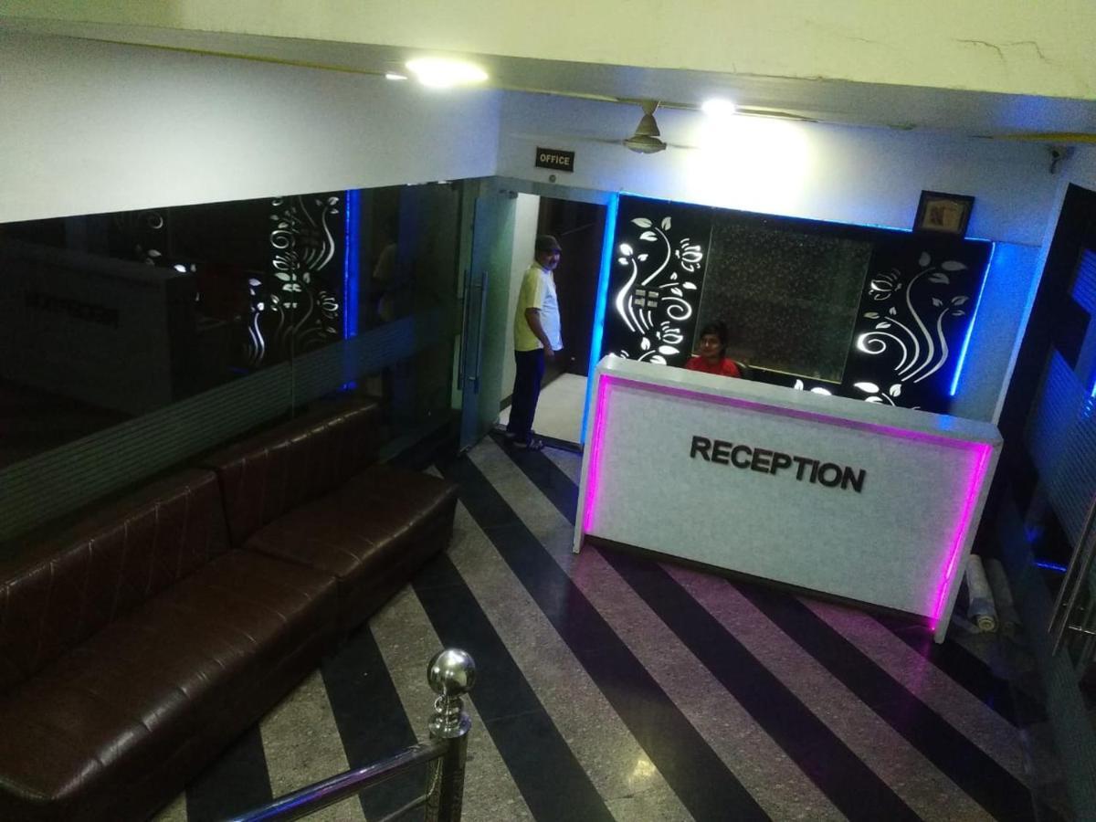 Negi'S Grand By Wb Hotels Kanpur Exterior foto