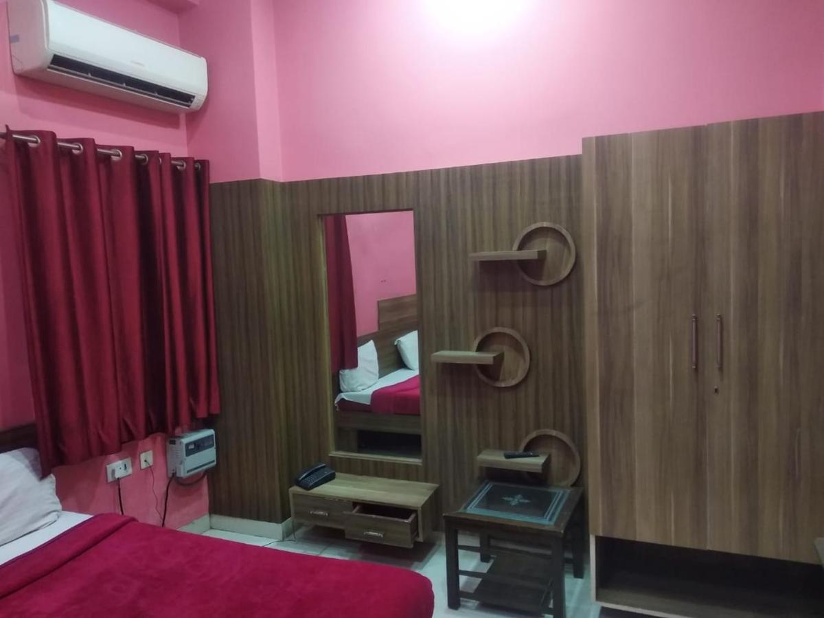 Negi'S Grand By Wb Hotels Kanpur Exterior foto